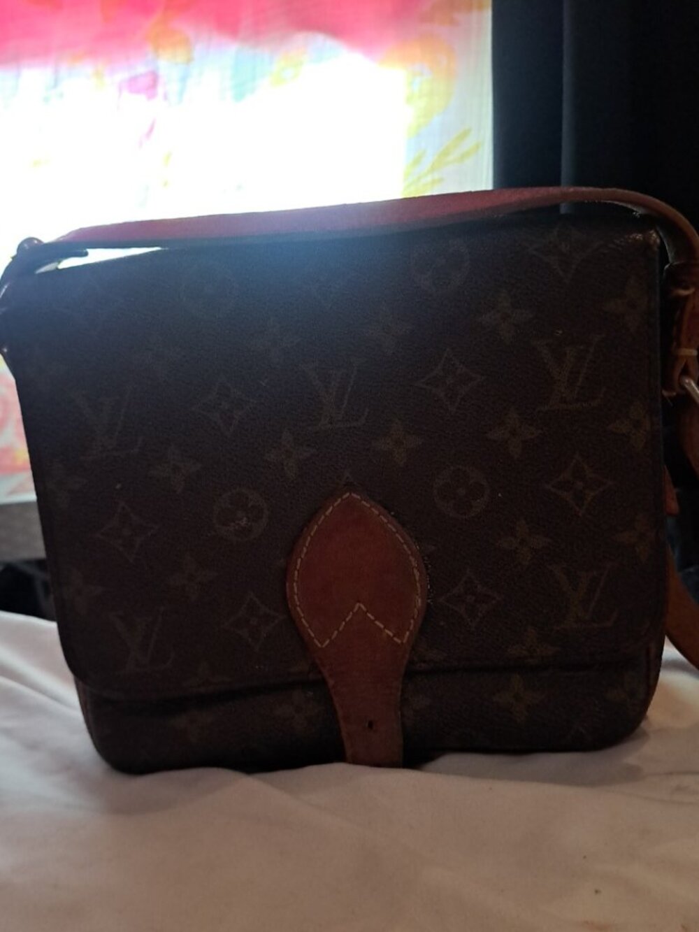 LV Cartouchière - Picture 3 of 5